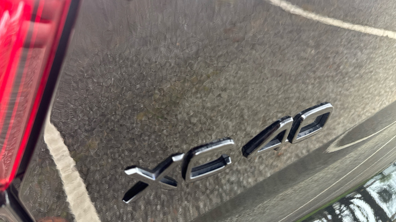 Volvo XC40 2.0 B3P Plus Black Edition 5dr Auto Petrol Estate